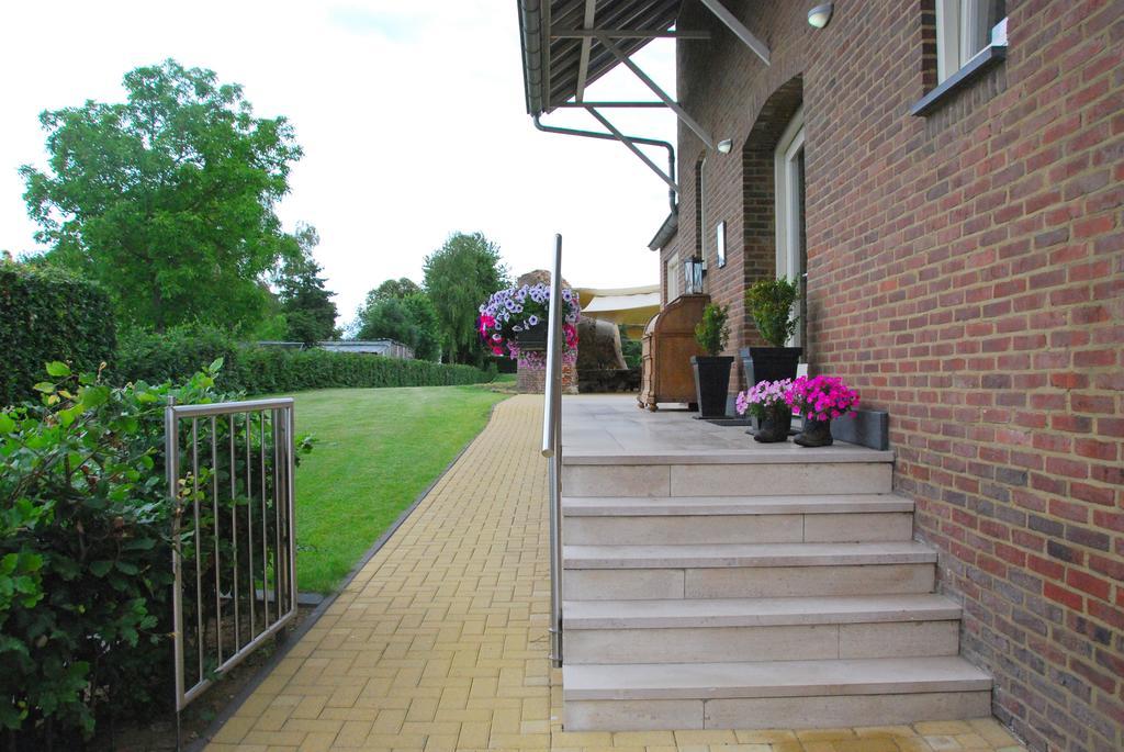 Bed And Breakfast De Meule Montfort Esterno foto